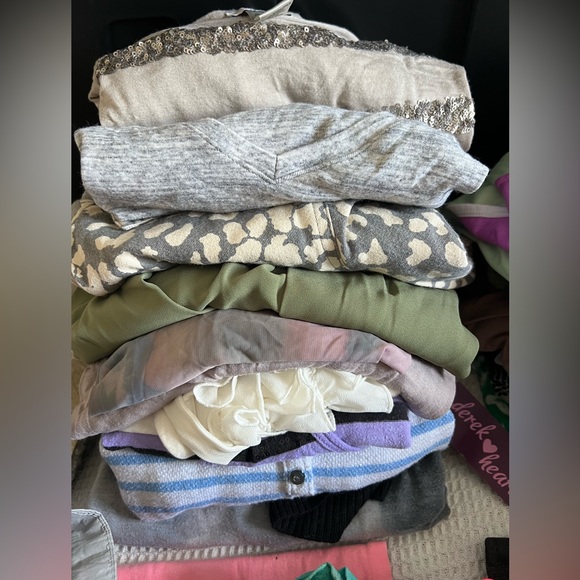 **MYSTERY BOX SALE** 10+items guaranteed. Madewell free people boutique - Picture 5 of 15